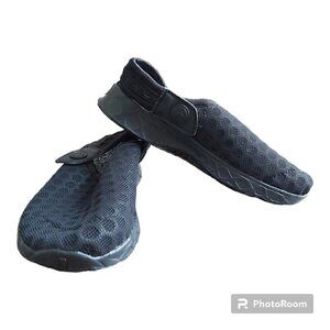 EAGSOUNI Kids Black Slip On Breathable Mesh Shoes/Slippers Size 28